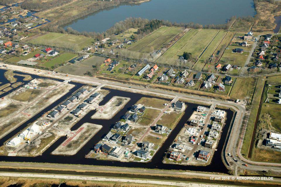 Luchtfoto wijk rietwijk