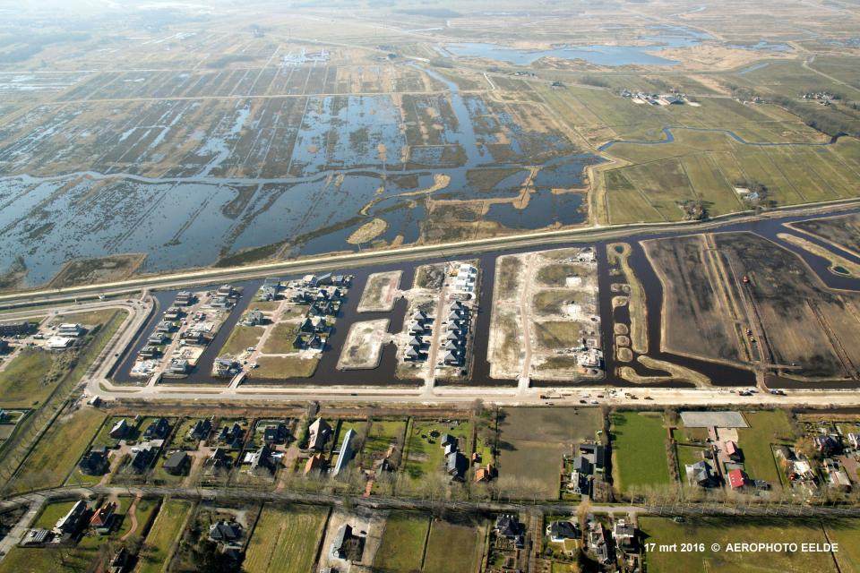 Luchtfoto wijk rietwijk