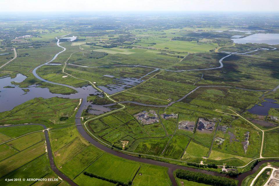 Luchtfoto wijk rietwijk